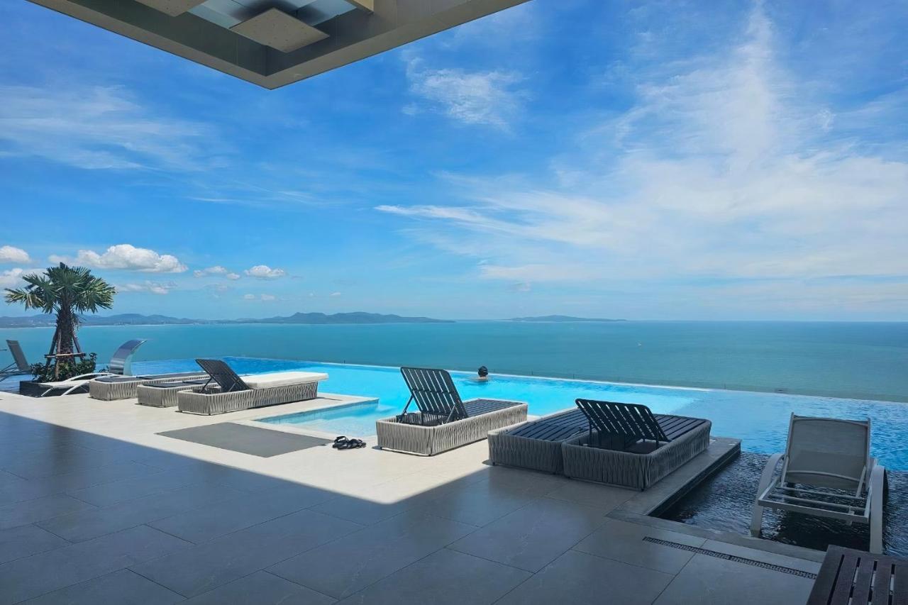Luxury Sea View Room Beach Front Luxury Jomtien Beach Exterior photo